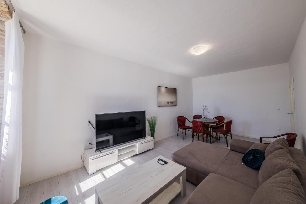 Seafront Apartments Karlo Kaštela Extérieur photo