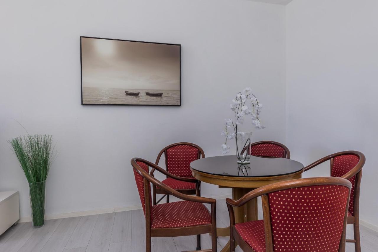 Seafront Apartments Karlo Kaštela Extérieur photo