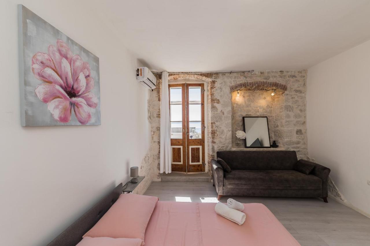 Seafront Apartments Karlo Kaštela Extérieur photo