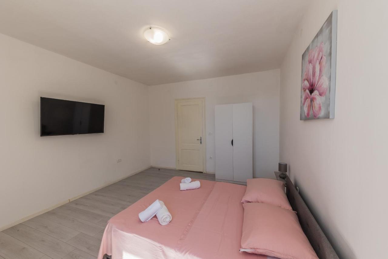 Seafront Apartments Karlo Kaštela Extérieur photo