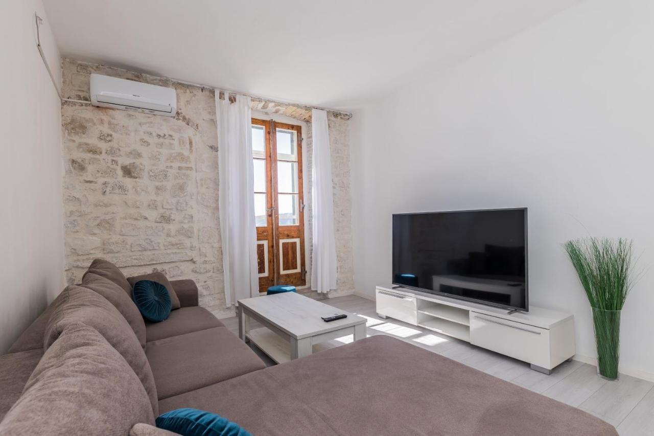Seafront Apartments Karlo Kaštela Extérieur photo