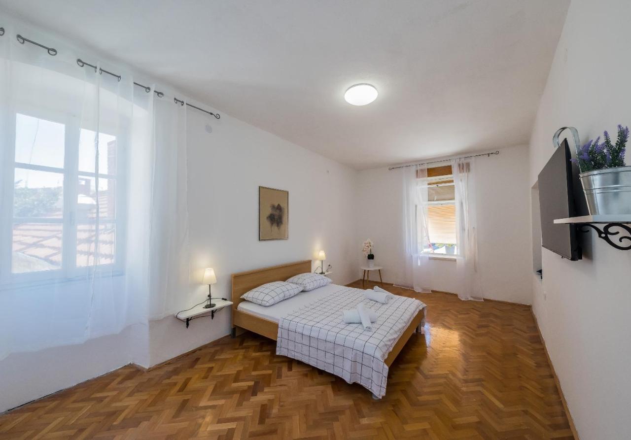 Seafront Apartments Karlo Kaštela Extérieur photo