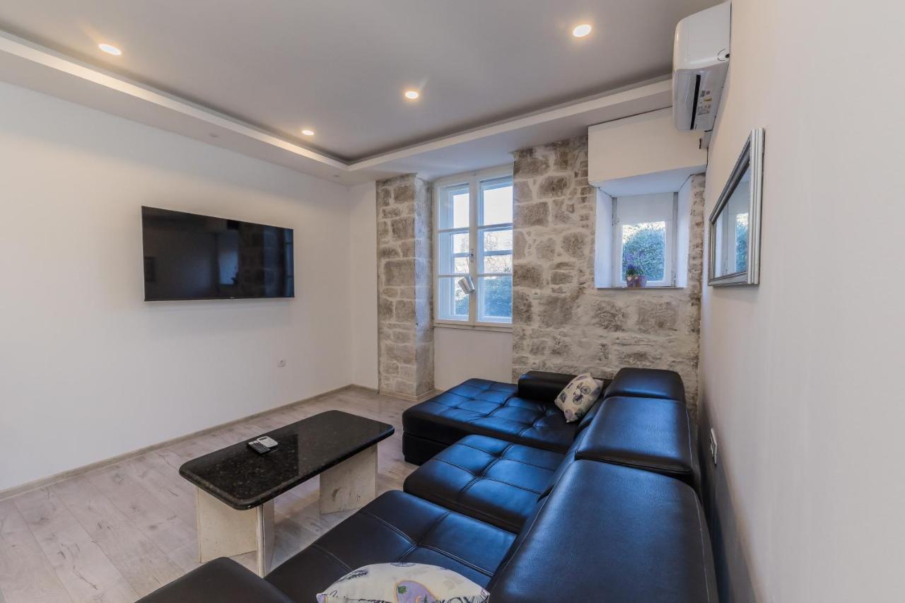 Seafront Apartments Karlo Kaštela Extérieur photo