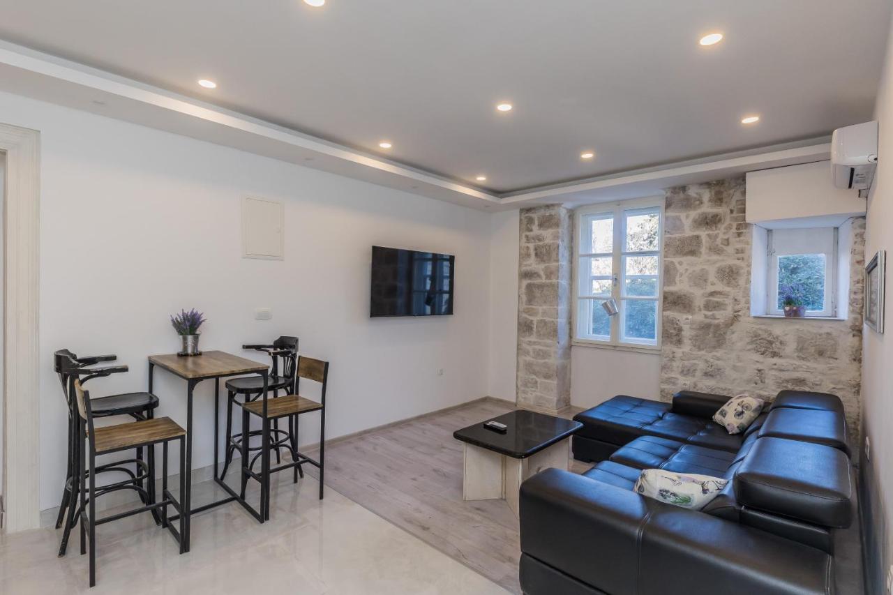 Seafront Apartments Karlo Kaštela Extérieur photo