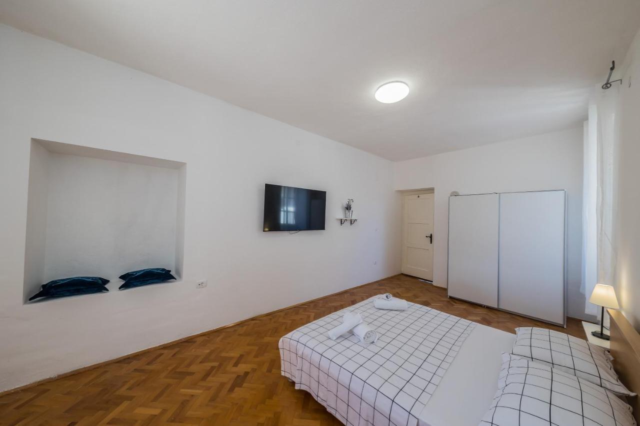 Seafront Apartments Karlo Kaštela Extérieur photo